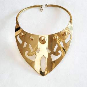 Collier ras du cou en laiton fabriqué à la main de haute qualité pour ensembles de bijoux ethniques pour commandes en gros - Product Image 2