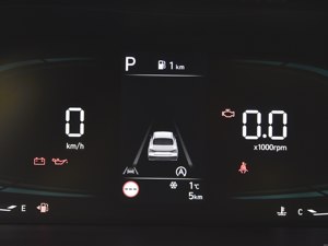 Excellente voiture d'occasion HyundaiS propre, 240TGDi DCT CVT GLX LUX TOP Elantra - Product Image 5