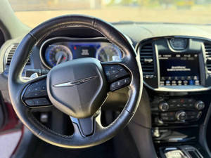 Chrysler 300 S V8 Usado del 2021 - Product Image 5