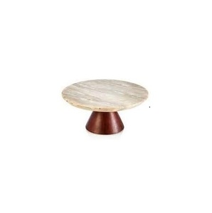 Elégant support à gâteau rond en marbre sur des pieds en bois robustes, parfait pour l'affichage de desserts rustiques ou la table de décoration de fête à domicile. - Product Image 3