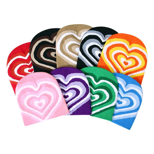 Venta al por mayor de alta calidad Beenies personalizado bordado Log 100% acrílico de punto Beanie cálido suave Beanie con patrón de corazón - Product Image 1