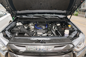 ISUZU DMAX PICKUP d'occasion en excellent état, Pick-up moyen, Diesel, Boîte manuelle/AMT, 1.9T 177 ch L4, Consommation complète 7.4-7.6L/100km F - Product Image 2