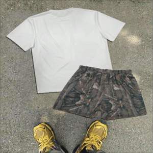 ชุดผ้าฝ้าย2ชิ้นสไตล์วินเทจเสื้อผ้าแนวสตรีท100% & กางเกงขาสั้น-ชุดสั้นระบายอากาศได้ดีสำหรับฤดูร้อนขายส่ง - Product Image 2