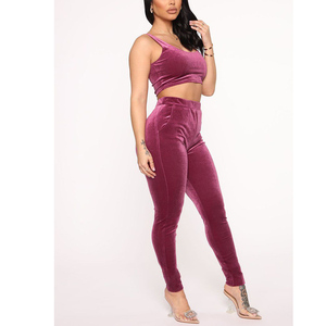 Nuevo y elegante chándal con logotipo personalizado, Tops cortos, sudadera y chándal para correr, conjunto de 2 piezas, sujetador de terciopelo para mujer, chándales para mujer - Product Image 2