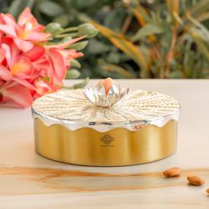 Boîte cadeau décorative en forme de lotus, plaquée argent, pour le salon ou la présentation de bijoux - Product Image 2