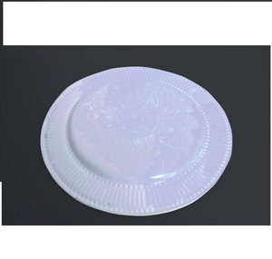 Plato de Presentación Metálico con Diseño en Relieve, Estilo Elegante, Producto de la Mejor Calidad - Product Image 3