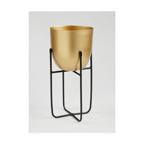 Maceta Metálica Resistente con Soporte para Uso en Exteriores, Diseñada para Durabilidad, Estabilidad y Resistencia a la Intemperie - Product Image 1