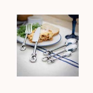 Ensemble de couverts 5 pièces en acier inoxydable poli miroir argenté, écologique, simplicité moderne, avec poignée en boucle nouée faite à la main pour service de salade - Product Image 1