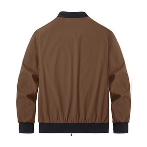Blouson bomber décontracté pour homme avec doublure intérieure douce, coque extérieure résistante et coupe décontractée pour un confort quotidien. - Product Image 2
