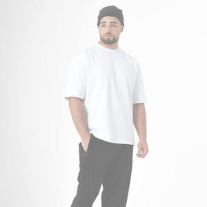 T-shirt pour homme fabriqué au Pakistan, qualité supérieure, meilleur style, t-shirt pour homme en vente, nouvel arrivage, design innovant, t-shirt pour homme en ligne - Product Image 4