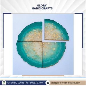 Haute qualité 4 pièces classique vert or flocons résine sous-verres triangulaires 10-14 cm accessoires de Table pour thé café Chai tapis et tampons - Product Image 2