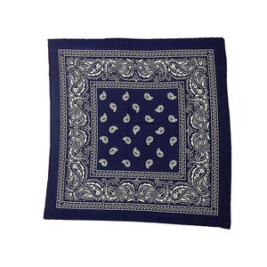 Pañuelo Cuadrado de Seda Satinada Largo y Moderno de Fábrica Directa, con Logotipo Personalizado Impreso, Pañuelo Multifuncional Unisex de Chifón - Product Image 5