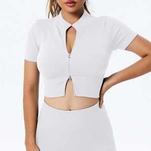 Top Workout Leggings Sportwear Trajes de yoga para mujeres Conjunto de 2 piezas Chándal Sin costuras Manga corta Crop - Product Image 3