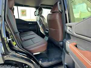 รถยนต์โตโยต้า ปราโด แอดเวนเจอร์ 7 ที่นั่ง ปี 2026 ใหม่เอี่ยม 0 กม. 299 แรงม้า เครื่องยนต์ 4 สูบ เกียร์อัตโนมัติ ขาย - Product Image 4