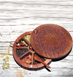 Boîte à épices compacte en bois pour petites cuisines et cuisine quotidienne – Support à masala en bois durable par AALIYAN IMPEX - Product Image 5