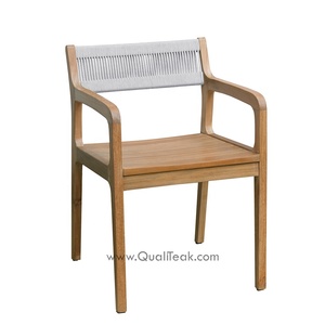 Fauteuil de jardin Fuego en teck moderne - Écologique et imperméable pour une utilisation en extérieur - Product Image 1