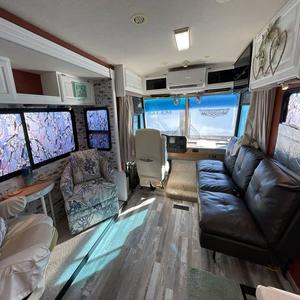 Winn-E-b-a-g-o A-d-v-e-n-t-u-r-e-r 3-2-V d'occasion à vendre - Product Image 1