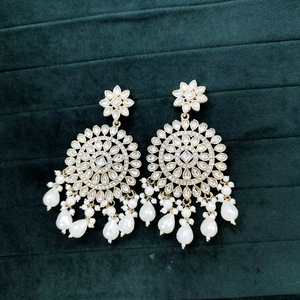 Impresionante diseño de perla de piedra de sombra tradicional con pendiente de joyería de moda Chapado en sombra para mujer - Product Image 1