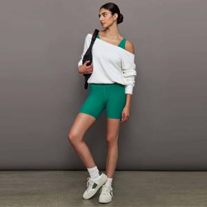 Short vert motard sans couture haute performance-Vêtements de sport ultra-doux et durables pour les femmes, parfaits pour les entraînements, le cyclisme et les sports - Product Image 1