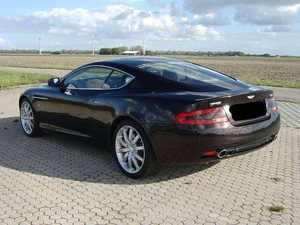 VX-V Sedán 2019-2020, Motor Turbo de 4.5L, Caja de Cambios Automática, Tracción en las Cuatro Ruedas, Volante a la Izquierda, Asientos de Cuero, Neumáticos R18, Híbrido - Product Image 3