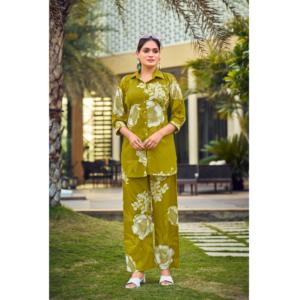 Lanzamiento de un nuevo catálogo Conjunto de patrón de camisa con estampado de rayón para festivales y fiestas Ropa informal india y pakistaní - Product Image 1