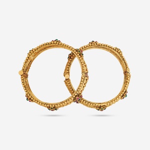 188971 Women's Antique Fashion Bangle with Gold Polish Flower Shape Bezel Setting <b>Ruby</b>-Green Stones for Wedding - Product Image 4