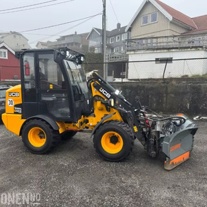 รถตักล้อยางแบบสกิดสเตียร์ ปี 2024 JCB 403 สภาพดี พร้อมใช้งาน พร้อมชิ้นส่วนเครื่องยนต์หลัก รถตักหน้าพร้อมลูกปืน - Product Image 1