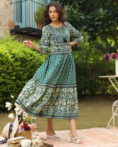 OEM été plage filles Boho rayonne Maxi Robe imprimé floral col en V sans bretelles à manches longues Robe décontractée Femme - Product Image 1