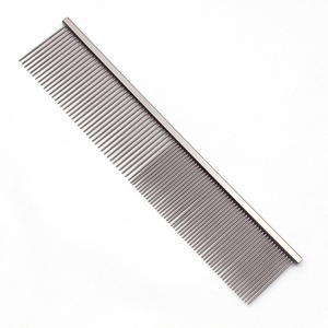 1 Uds. Peine de aseo para mascotas de acero inoxidable de estilo pequeño Simple, removedor suave de esteras sueltas y nudos de enredos para perros y gatos - Product Image 2