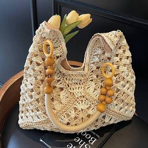 Bolso de Verano de Ganchillo para Mujer, Nuevo Estilo Vintage con Cuentas de Madera, Bolso de Hombro/Axilar para Playa, de Poliéster, Estilo Vacaciones en la Costa - Product Image 3