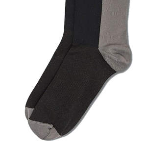Chaussettes de sport en gros, antidérapantes, personnalisables, unies, pour hommes, en spandex/polyester, automne, haute qualité, OEM/ODM - Product Image 6
