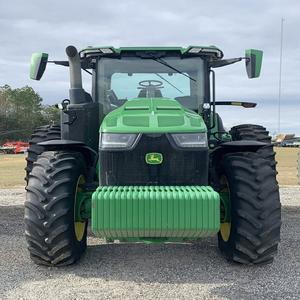 Máquina Agrícola de Alto Rendimiento John Deere 8R, Diseñada para Largas Jornadas, Calidad Premium, Diseñada para Profesionales - Product Image 4