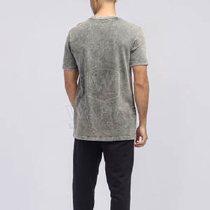 Camiseta de Hombre con Diseño Personalizado, Estilo Lavado Ácido, Diseñada para un Look Informal y Moderno - Product Image 2