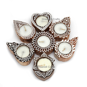 Porte-bougie artisanal traditionnel en bois sculpté à la main pour la décoration de la maison, porte-bougie chauffe-plat Diwali pour la décoration - Product Image 4