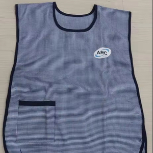 Delantal funcional de diseñador con líneas limpias y bolsillos Accesorios de cocina para uniformes de restaurante y bar - Product Image 1