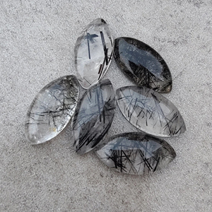 อัญมณีทรงสี่เหลี่ยมสีดำธรรมชาติเกรดเอเกรดเอ - Product Image 6