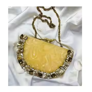 Bolsa de embrague de resina amarilla de gran oferta con embrague de manija de bloqueo de pájaro hecho por Crescent Crafts - Product Image 3