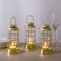 Mini lanterne en verre plaqué couleur rouge de qualité supérieure d'une seule pièce pour la décoration d'hôtels et de restaurants plats de luxe à très faible coût
