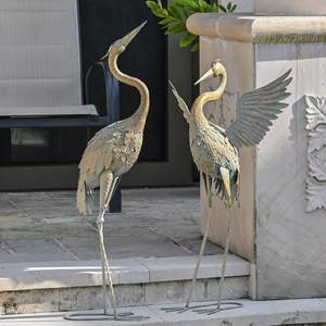 Escultura de Pájaro Metálico con Figura Voladora India Artística para Decoración del Hogar, Adorno de Jardín, Equilibrio Vastu, Espacios de Vida Tradicionales al por Mayor - Product Image 1