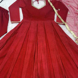 ชุดผ้าทอลายผ้าจอร์เจีย - Product Image 1