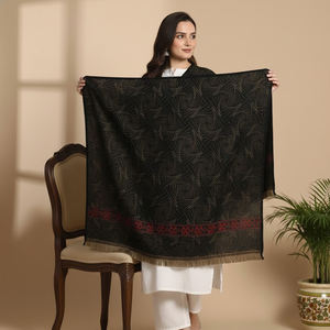 Warm Breathable Kullu Wool Shawl with Traditional Pattern for Women Daily and Travel Use All Seasons at Low Price - Product Image 5