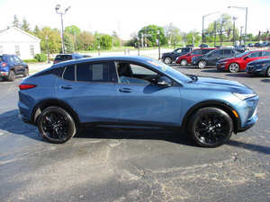 Construido ligeramente usado 2024 Bu-ick Env-ista Sport Touring - Product Image 4