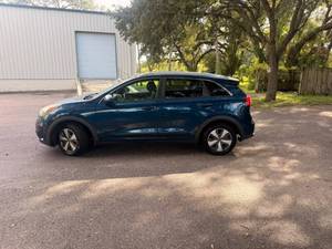 Kia Niro LX d'occasion 2018 à bas prix à vendre - Product Image 4