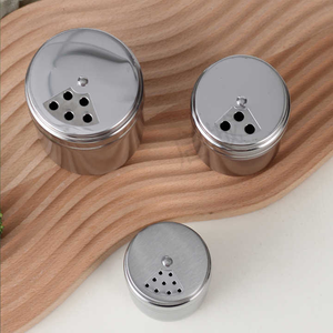 Design contemporain Salière poivrière en métal de qualité supérieure Durabilité durable Présentation de table élégante à utiliser à la main - Product Image 4