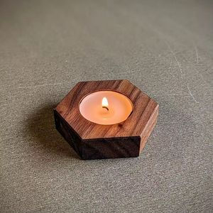Vela de resina epoxi y madera única hecha a mano y soporte de luz de té para decoración del hogar durante las celebraciones de cumpleaños de Pascua de Navidad - Product Image 3