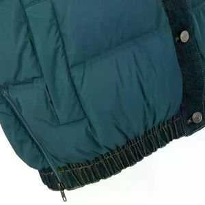 Veste matelassée imperméable en denim patchwork unisexe personnalisée pour l'hiver 2026, veste à bulles matelassée contrastée, style vintage sur le devant - Product Image 5