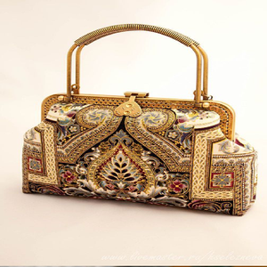 Detailed yellow floral <b>carpet</b>-style frame <b>bag</b>. Unique vintage aesthetic available at wholesale prices. - Product Image 3