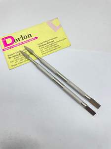 Precio al por mayor de fábrica Empujador de cutículas de acero inoxidable Calidad sostenible Logotipo privado Empujador de uñas reutilizable de doble extremo - Product Image 4