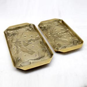 Plateaux de service en aluminium de haute qualité avec poignées et plateau de service personnalisé de finition or/argent (lot de 3) - Product Image 3