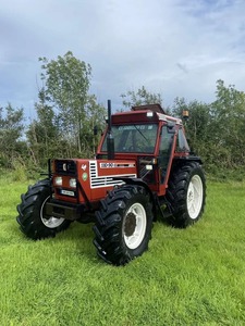 Wanted Blue Fiat 110 90 Tractor a pie a la venta Super Comfort Cab con componentes esenciales Motor Bomba de engranajes Caja de cambios - Product Image 4